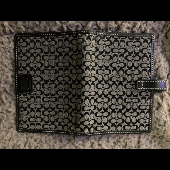 Coach Mini Planner Never Used!! - Picture 10 of 10